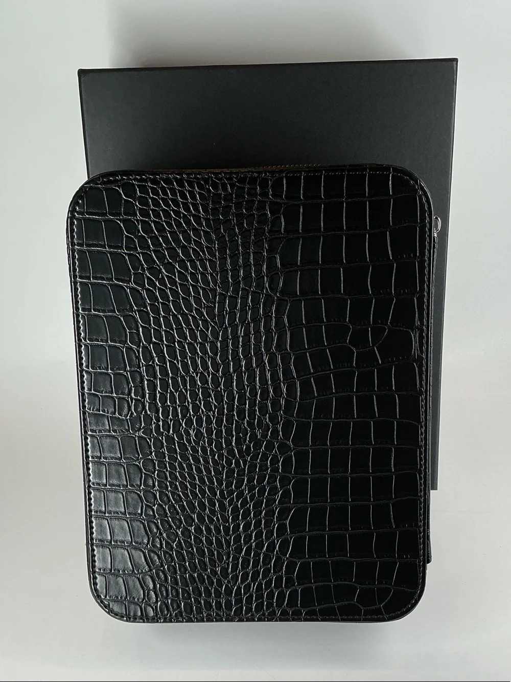 Carolina Lemke Croc Embossed Sunglasses Jewelry Travel Storage Case (new in box)